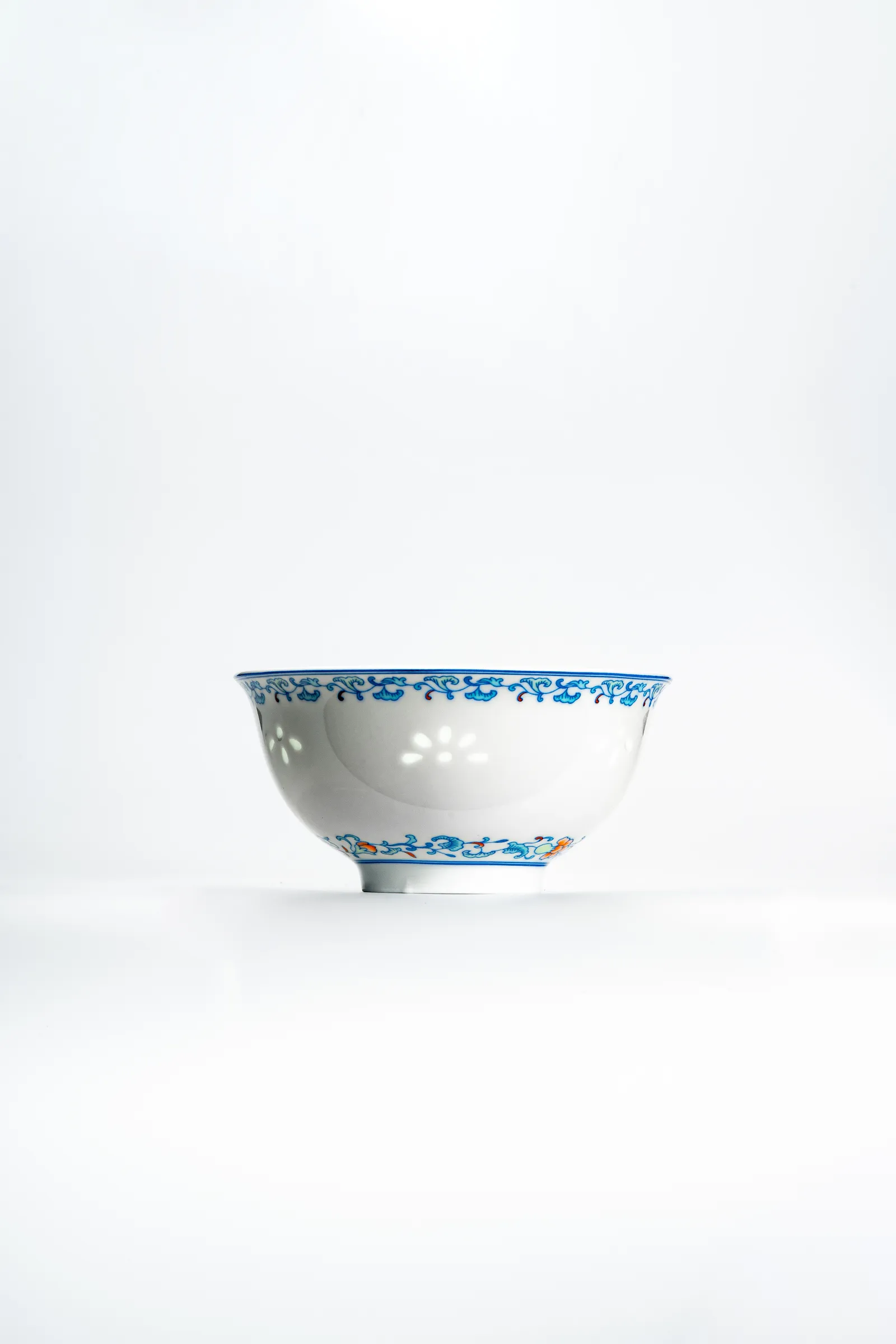 缠枝莲玲珑
