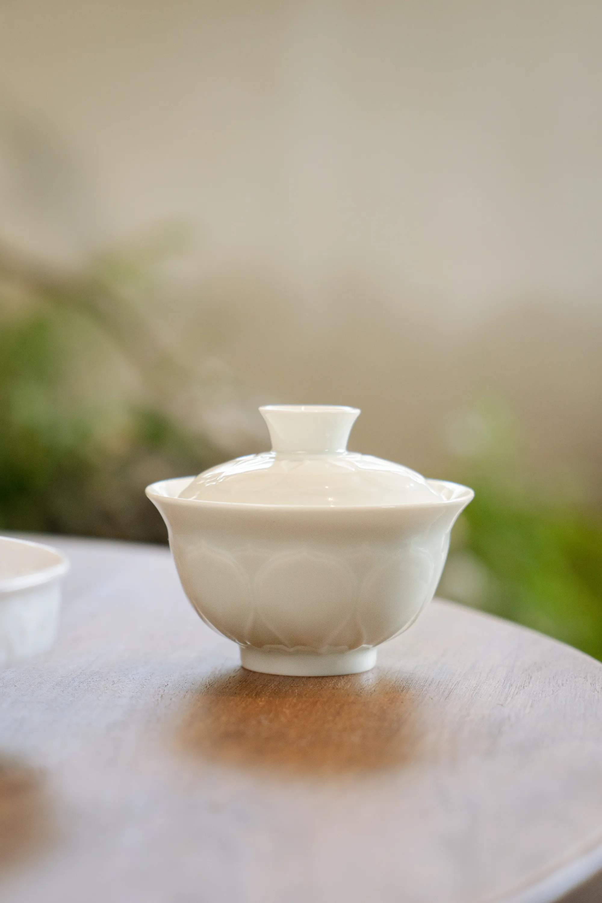 白瓷浮雕茶器系列 · 产品细节